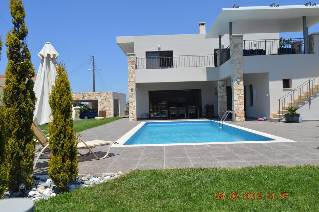 Villa Angela Dhrousha Exteriér fotografie