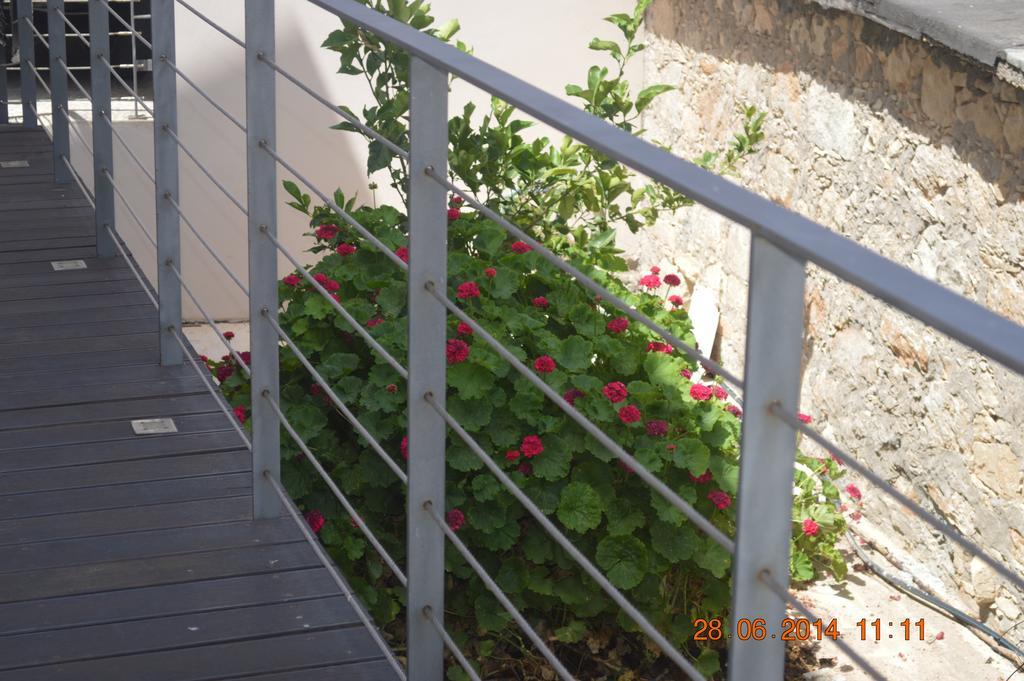 Villa Angela Dhrousha Exteriér fotografie